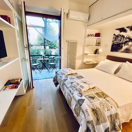 Florence Liberta Apartment With Balcony المظهر الخارجي الصورة