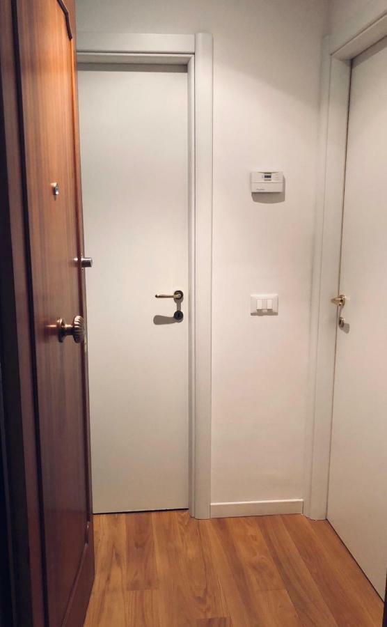 Florence Liberta Apartment With Balcony المظهر الخارجي الصورة