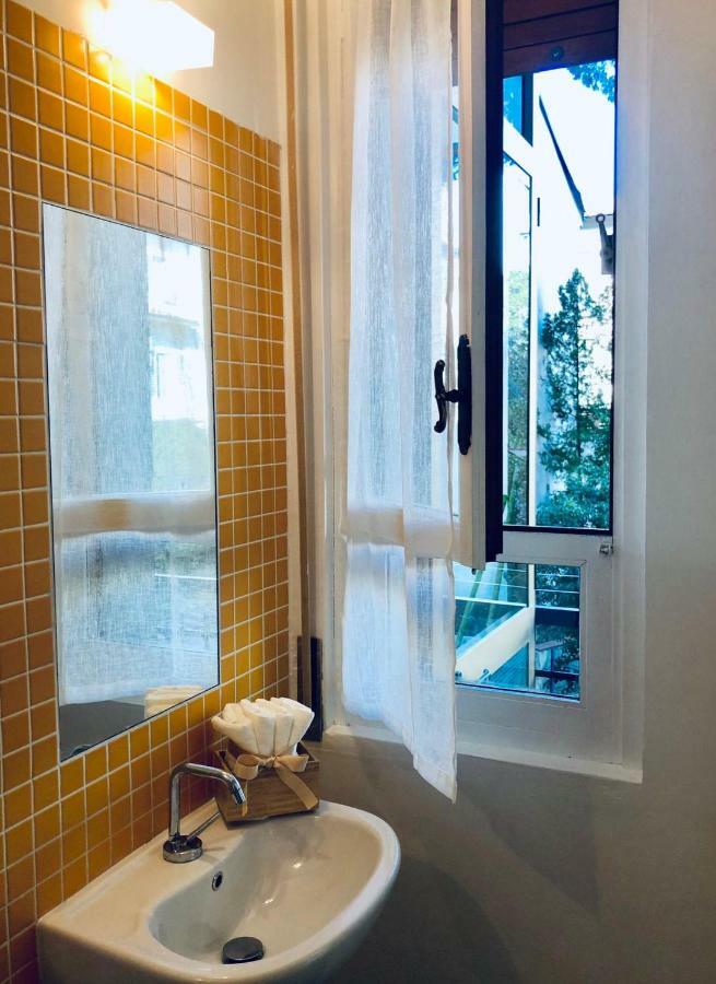 Florence Liberta Apartment With Balcony المظهر الخارجي الصورة