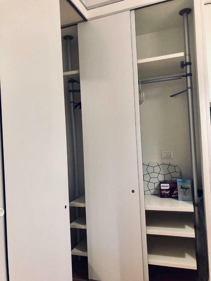 Florence Liberta Apartment With Balcony المظهر الخارجي الصورة