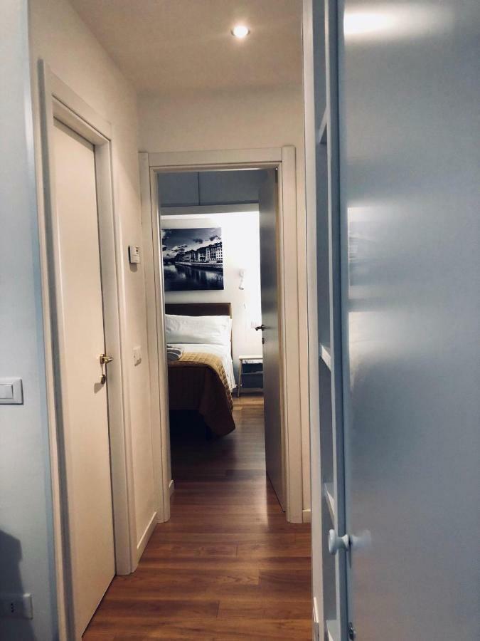Florence Liberta Apartment With Balcony المظهر الخارجي الصورة