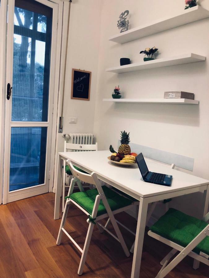 Florence Liberta Apartment With Balcony المظهر الخارجي الصورة