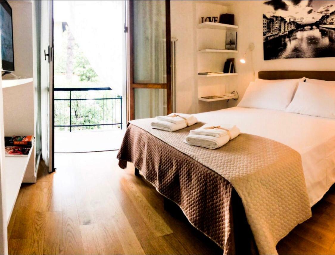 Florence Liberta Apartment With Balcony المظهر الخارجي الصورة