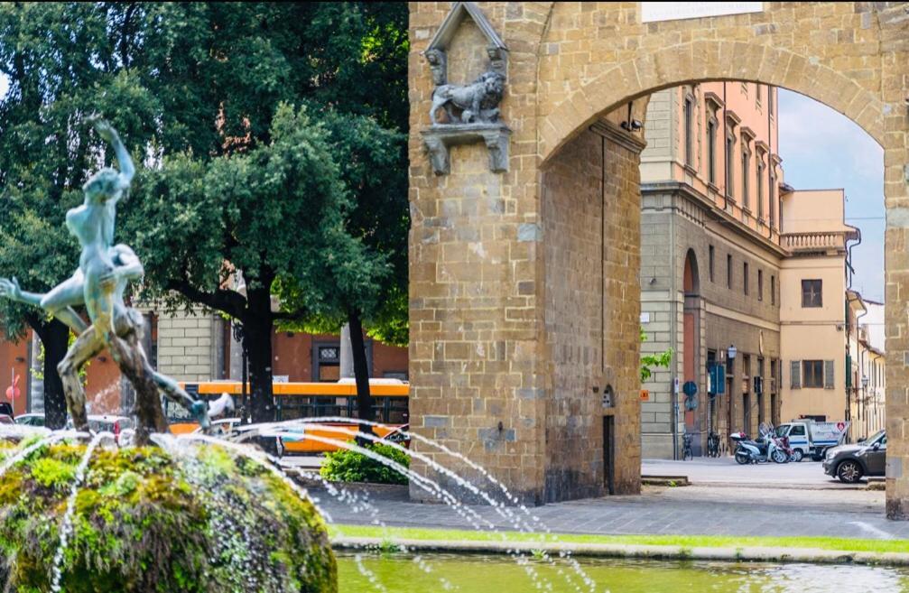 Florence Liberta Apartment With Balcony المظهر الخارجي الصورة